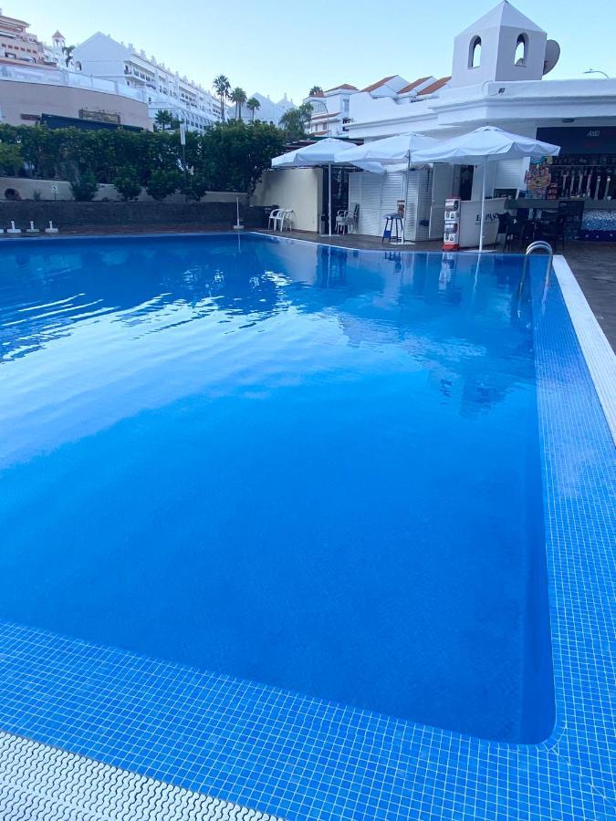 Top Floor, Panoramic Studio, Heated Pool Лос Кристианос Екстериор снимка