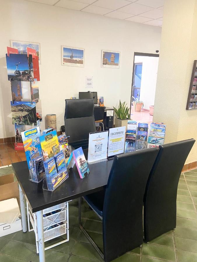 Top Floor, Panoramic Studio, Heated Pool Лос Кристианос Екстериор снимка